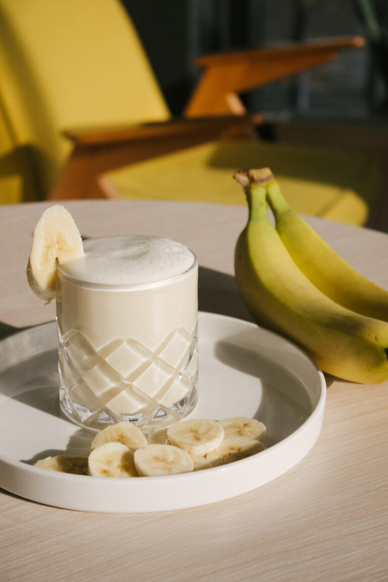 Creamy, Delicious, Strawberry Banana Kratom Smoothie Recipe